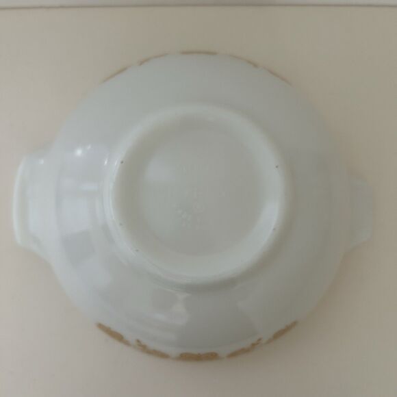 Vintage Pyrex Cinderella Golden Butterfly 2.5 Qt Nesting Mixing Bowl #443 - Picture 6 of 10